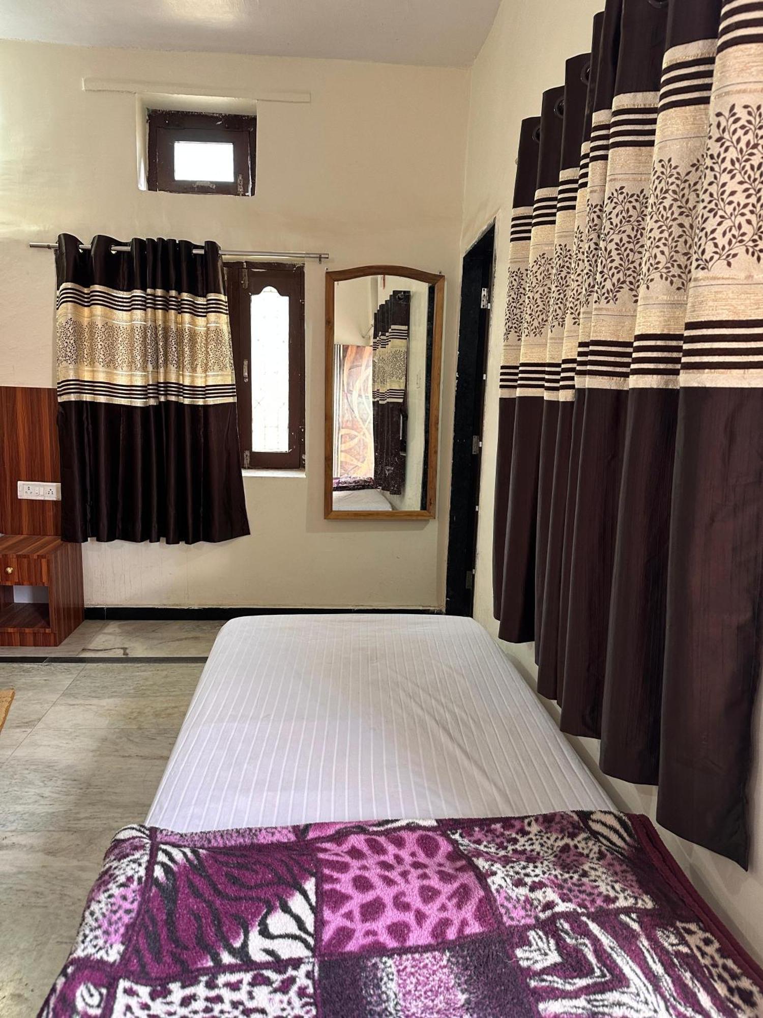 Laxmanji Villas Mount Abu Exterior foto